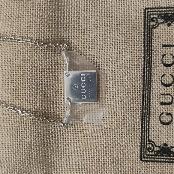 GUCCI Silver Branded Pendant Necklace - Picture 7 of 14